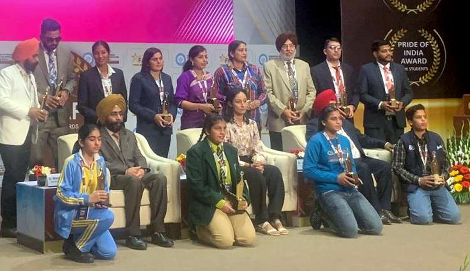 ज्ञान ज्योति ग्लोबल स्कूल को चार अलग-अलग श्रेणियों में राष्ट्रीय स्तर के पुरस्कारों से सम्मानित किया गया